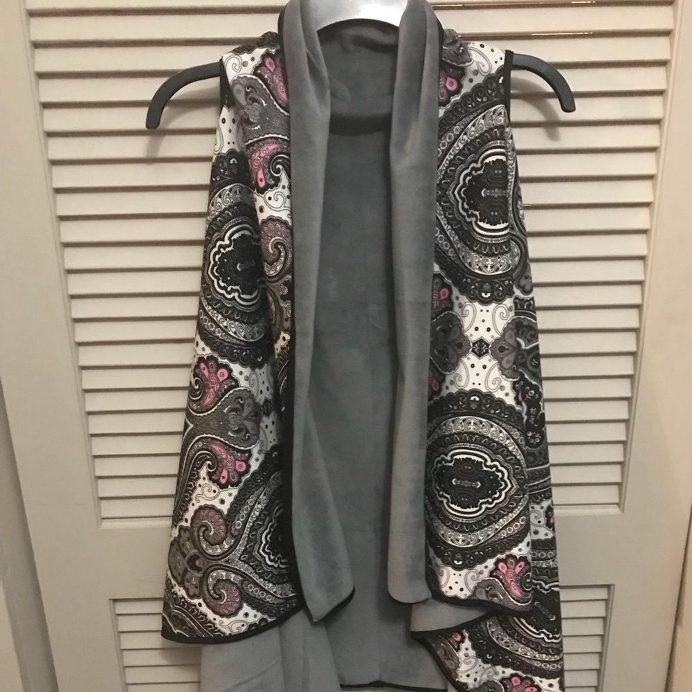 Beautiful High/Low Vest